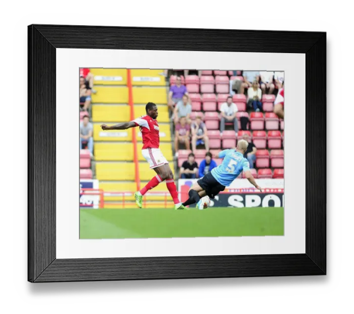 Framed Print : Bristol City vs Bradford City: Jay Emmanuel-Thomas vs Andrew Davies - Intense Battle on the Field Framed Print : Bristol City vs Bradford City: Jay Emmanuel-Thomas vs Andrew Davies - Intense Battle on the Field
