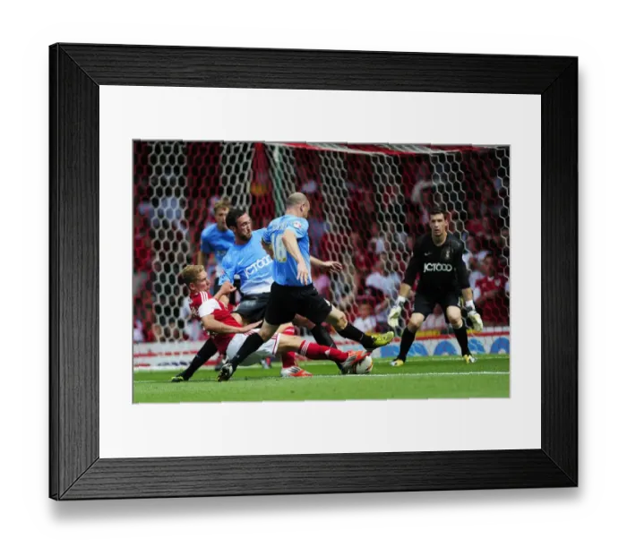 Framed Print : Scott Wagstaff Tries to Shoot Amidst Bradford City Pressure, Bristol City vs Bradford City, Sky Bet League One, August 2013 Framed Print : Scott Wagstaff Tries to Shoot Amidst Bradford City Pressure, Bristol City vs Bradford City, Sky Bet League One, August 2013