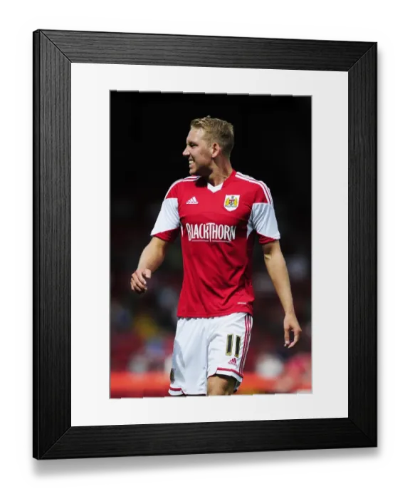 Framed Print : Scott Wagstaff in Action: Bristol City vs Bradford City, August 2013 Framed Print : Scott Wagstaff in Action: Bristol City vs Bradford City, August 2013