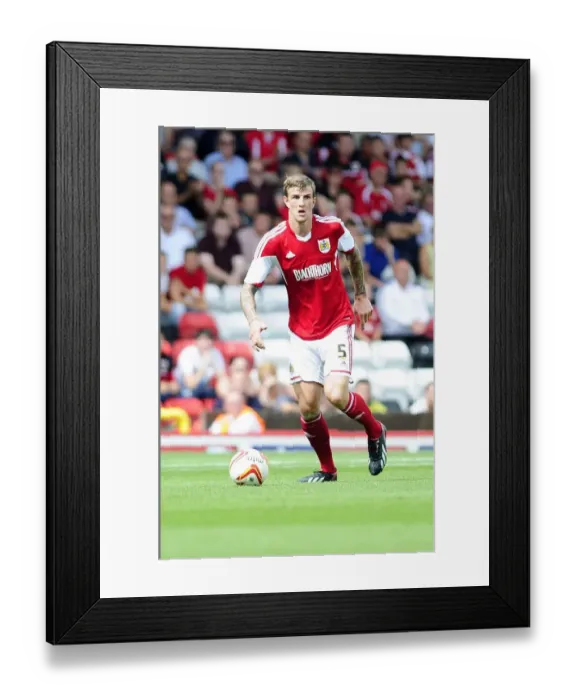 Framed Print : Aden Flint in Action: Bristol City vs Bradford City, August 2013 Framed Print : Aden Flint in Action: Bristol City vs Bradford City, August 2013