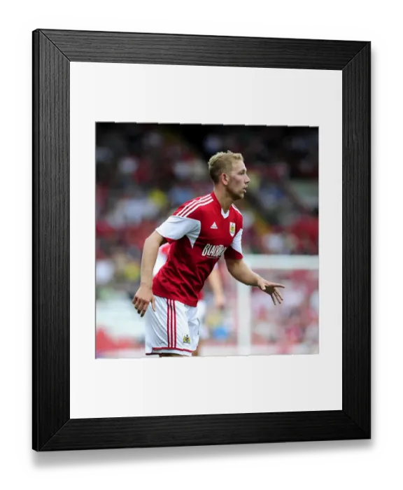 Framed Print : Scott Wagstaff in Action: Bristol City vs Bradford City, Sky Bet League One, 2013 Framed Print : Scott Wagstaff in Action: Bristol City vs Bradford City, Sky Bet League One, 2013