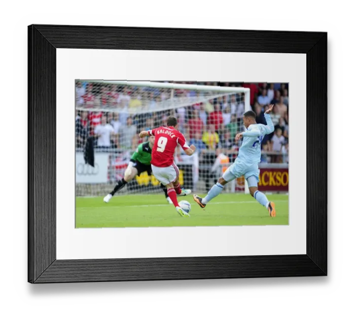 Framed Print : Bristol City's Sam Baldock Goes for Glory: Coventry vs. Bristol City, Sky Bet League One (August 11, 2013) Framed Print : Bristol City's Sam Baldock Goes for Glory: Coventry vs. Bristol City, Sky Bet League One (August 11, 2013)