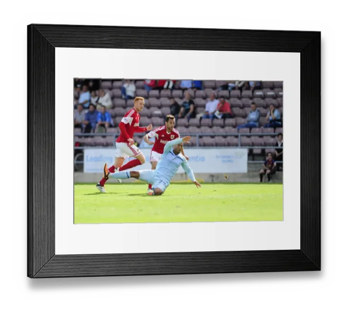 Framed Print : Sam Baldock Scores for Bristol City against Coventry in Sky Bet League One, August 2013 Framed Print : Sam Baldock Scores for Bristol City against Coventry in Sky Bet League One, August 2013