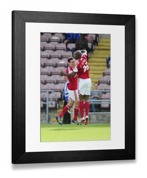 Framed Print : Bristol City's Marvin Elliott and Greg Cunningham Celebrate Goal vs Coventry City, Sky Bet League One, 2013