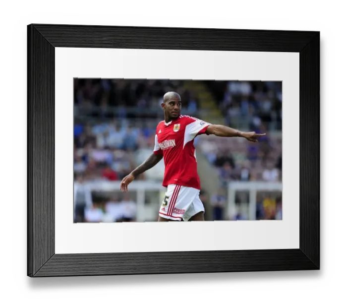 Framed Print : Marvin Elliott in Action: Coventry vs. Bristol City, Sky Bet League One Framed Print : Marvin Elliott in Action: Coventry vs. Bristol City, Sky Bet League One