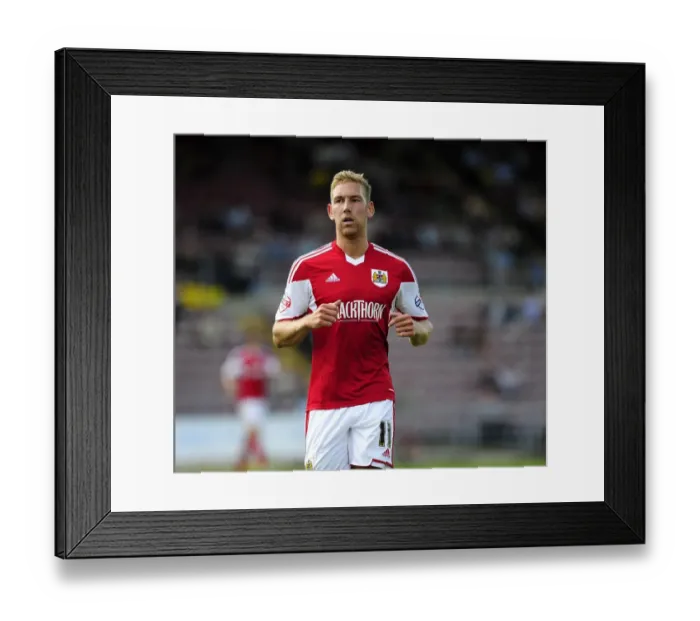 Framed Print : Scott Wagstaff in Action: Coventry vs. Bristol City, Sky Bet League One, 2013 - Football Match Framed Print : Scott Wagstaff in Action: Coventry vs. Bristol City, Sky Bet League One, 2013 - Football Match