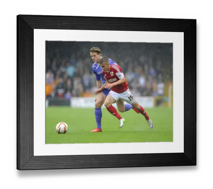 Framed Print : Bristol City vs. Wolves: Joe Bryan vs. Bjorn Bergmann Sigurdarson Battle for Possession Framed Print : Bristol City vs. Wolves: Joe Bryan vs. Bjorn Bergmann Sigurdarson Battle for Possession