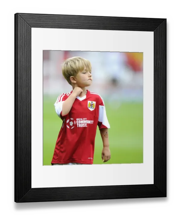 Framed Print : Bristol City vs Wolves Clash at Ashton Gate - Sky Bet League One (August 2013) - Football Rivalry in Action Framed Print : Bristol City vs Wolves Clash at Ashton Gate - Sky Bet League One (August 2013) - Football Rivalry in Action