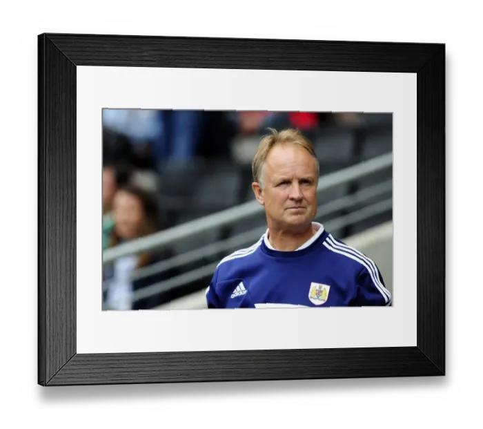 Framed Print : Sean O'Driscoll Leads Bristol City Against Milton Keynes Dons, 2013 Framed Print : Sean O'Driscoll Leads Bristol City Against Milton Keynes Dons, 2013