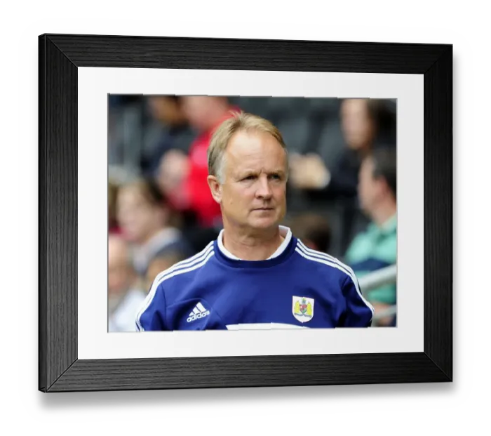 Framed Print : Sean O'Driscoll Leads Bristol City in Sky Bet League One Match against Milton Keynes Dons (August 2013) Framed Print : Sean O'Driscoll Leads Bristol City in Sky Bet League One Match against Milton Keynes Dons (August 2013)