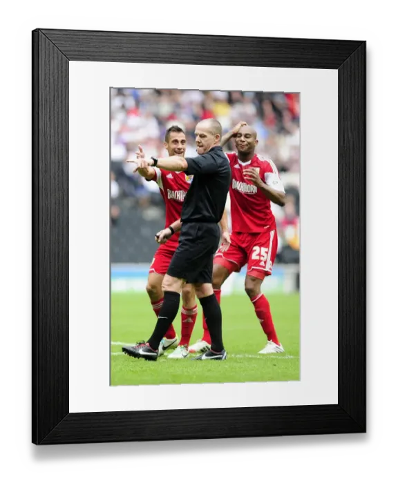 Framed Print : Bristol City's Baldock and Elliott Protest Penalty Decision vs. Milton Keynes Dons, Sky Bet League One (2013)