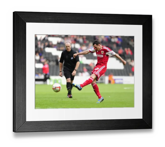 Framed Print : Bristol City's Greg Cunningham Goes for Glory: Milton Keynes Dons vs. Bristol City, Sky Bet League One (August 24, 2013) Framed Print : Bristol City's Greg Cunningham Goes for Glory: Milton Keynes Dons vs. Bristol City, Sky Bet League One (August 24, 2013)