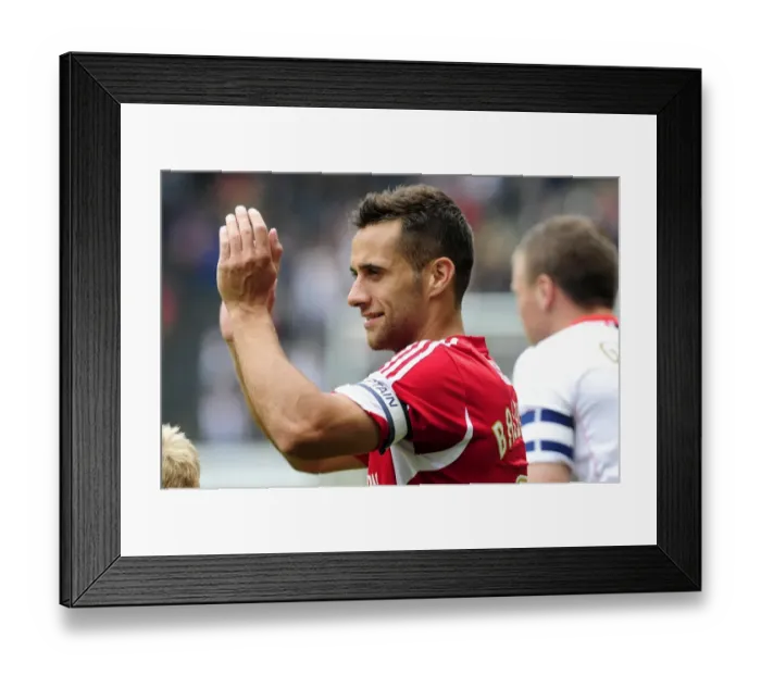 Framed Print : Bristol City's Sam Baldock Leads the Charge Against Milton Keynes Dons in Sky Bet League One Clash, August 2013 Framed Print : Bristol City's Sam Baldock Leads the Charge Against Milton Keynes Dons in Sky Bet League One Clash, August 2013