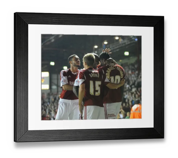 Framed Print : Bristol City's Jay Emmanuel-Thomas Scores the Winner Against Crystal Palace in the Capital One Cup