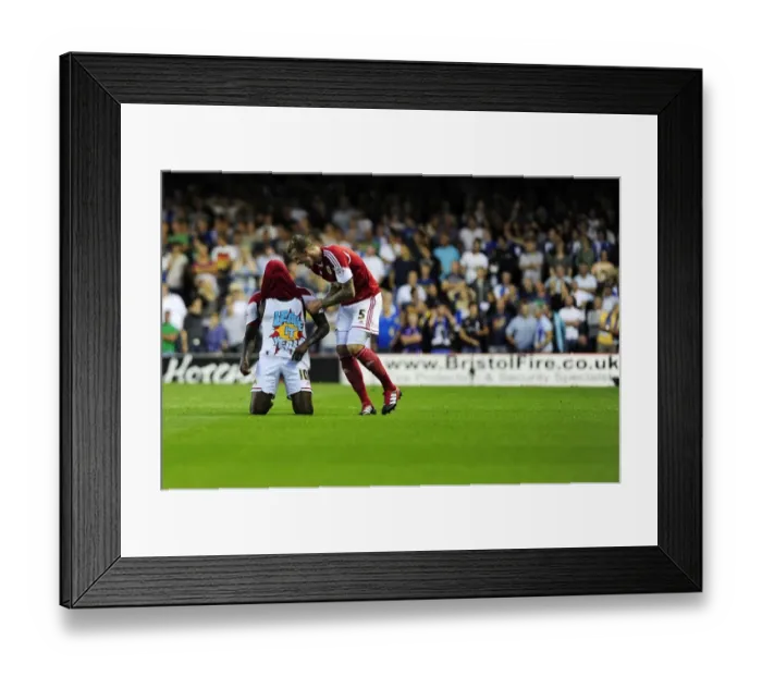 Framed Print : Bristol Derby Thrill: Jay Emmanuel-Thomas and Aden Flint's Euphoric Goal Celebration (Bristol City V Bristol Rovers, 04 / 09 / 2013)