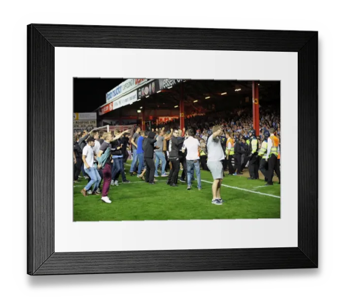 Framed Print : Bristol Derby: Bristol City Fans Celebrate Against Bristol Rovers, Johnstone Paint Trophy 2013