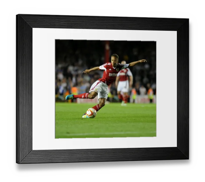 Framed Print : Bristol Derby: Bobby Reid of Bristol City vs. Bristol Rovers, Johnstone's Paint Trophy First Round, 2013 Framed Print : Bristol Derby: Bobby Reid of Bristol City vs. Bristol Rovers, Johnstone's Paint Trophy First Round, 2013