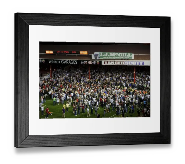Framed Print : Bristol Derby: Thrilling 2-1 Victory for Bristol City over Rovers Framed Print : Bristol Derby: Thrilling 2-1 Victory for Bristol City over Rovers