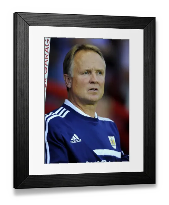 Framed Print : Sean O'Driscoll Leads Bristol City in Bristol Derby of Johnstone's Paint Trophy