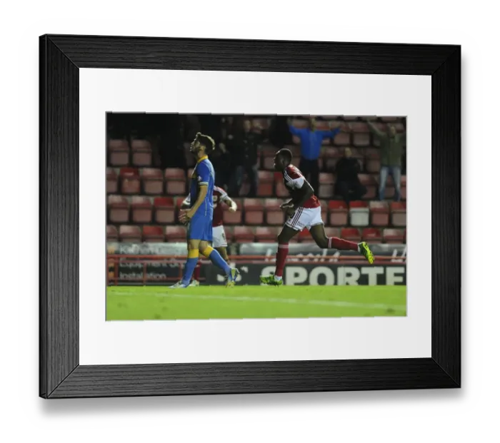 Framed Print : Bristol City's Jay Emmanuel-Thomas Scores Dramatic Goal Against Shrewsbury Town Framed Print : Bristol City's Jay Emmanuel-Thomas Scores Dramatic Goal Against Shrewsbury Town