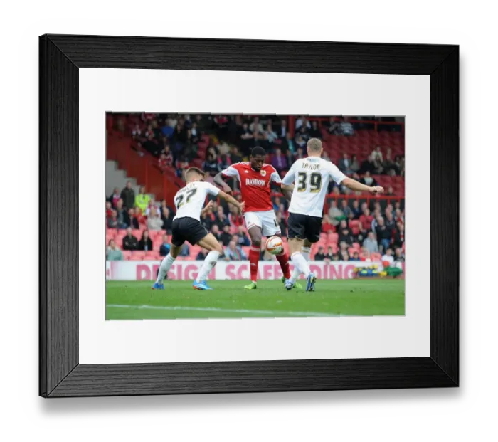 Framed Print : Jay Emmanuel-Thomas Scores for Bristol City against Colchester United, September 2013 Framed Print : Jay Emmanuel-Thomas Scores for Bristol City against Colchester United, September 2013