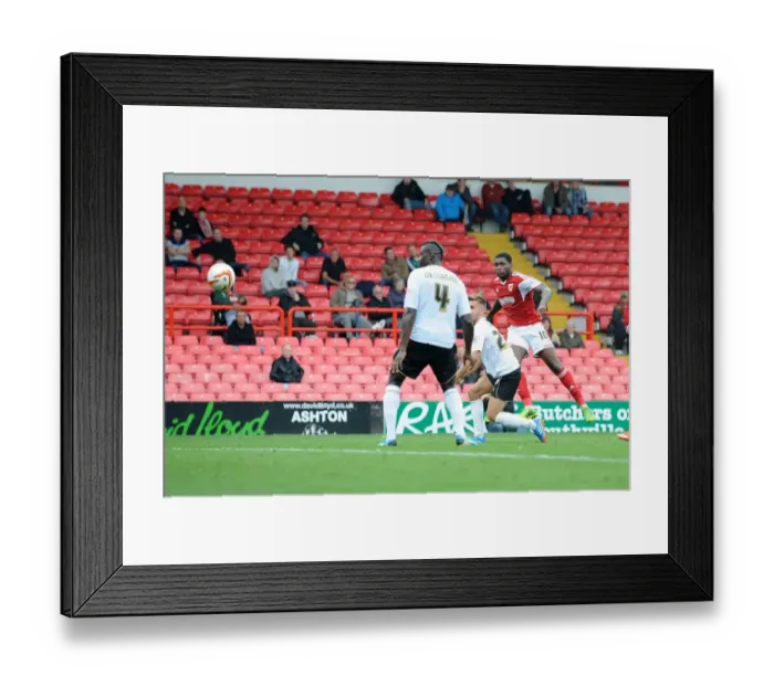 Framed Print : Determined Moment: Jay Emmanuel-Thomas's Strike for Bristol City against Colchester United, September 2013