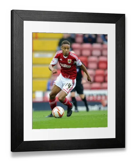 Framed Print : Bobby Reid in Action: Bristol City vs Colchester United, Sky Bet League One (September 2013) Framed Print : Bobby Reid in Action: Bristol City vs Colchester United, Sky Bet League One (September 2013)