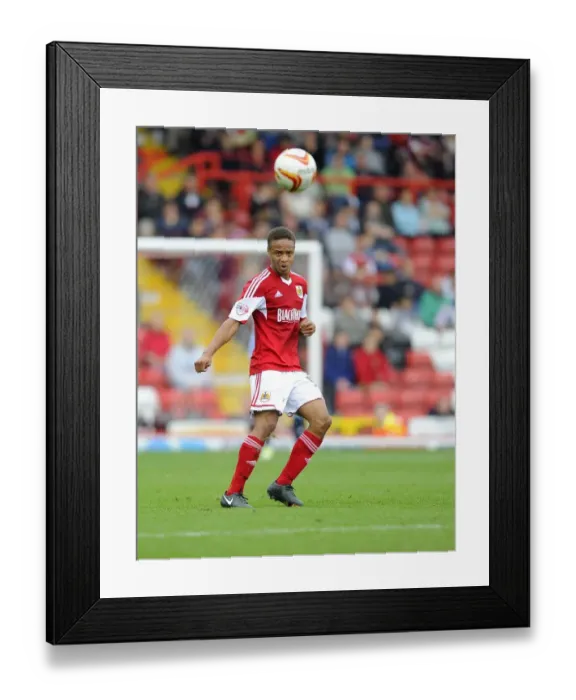 Framed Print : Bobby Reid in Action: Bristol City vs Colchester United, Sky Bet League One (September 2013)