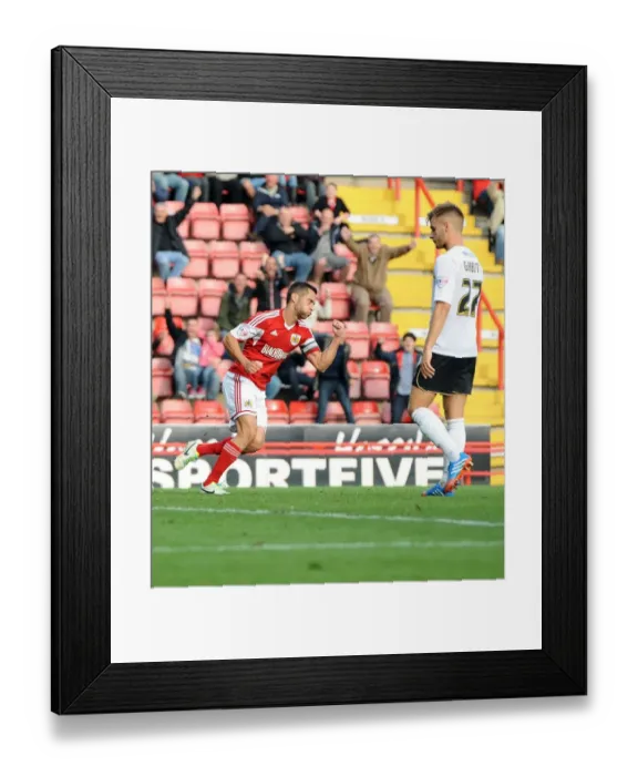 Framed Print : Bristol City's Sam Baldock Scores Dramatic Equalizer in Sky Bet League One Match Against Colchester United Framed Print : Bristol City's Sam Baldock Scores Dramatic Equalizer in Sky Bet League One Match Against Colchester United