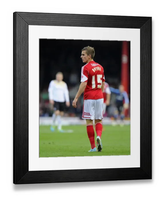 Framed Print : Bristol City's Joe Bryan in Action Against Colchester United at Ashton Gate, 2013