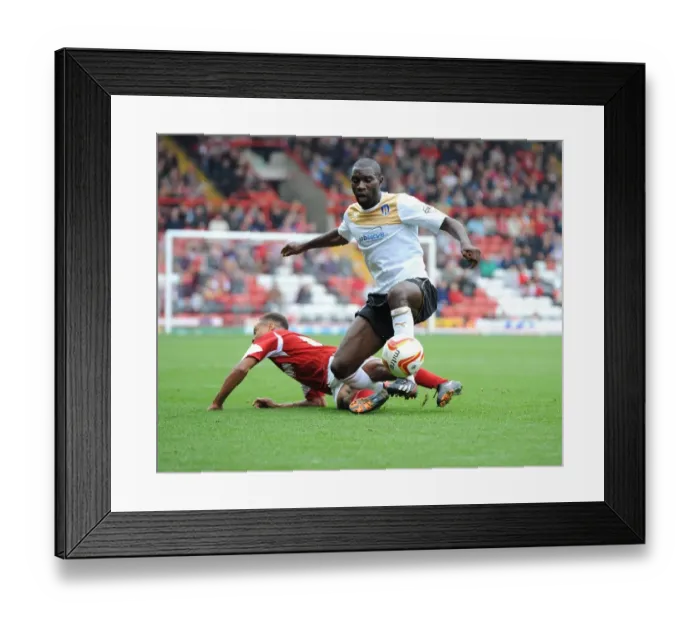 Framed Print : Bobby Reid Tackles Jabo Ibehre in Intense Football Action at Ashton Gate, Bristol City vs Colchester United Framed Print : Bobby Reid Tackles Jabo Ibehre in Intense Football Action at Ashton Gate, Bristol City vs Colchester United