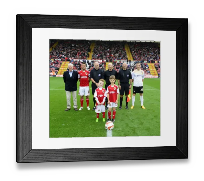 Framed Print : Bristol City vs Colchester United Rivalry: A Football Battle at Ashton Gate (September 2013) Framed Print : Bristol City vs Colchester United Rivalry: A Football Battle at Ashton Gate (September 2013)