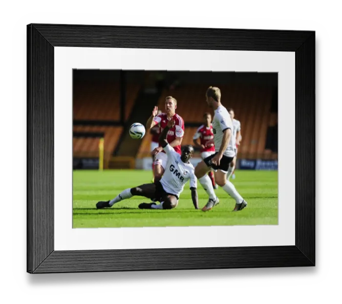 Framed Print : Bristol City vs Port Vale: Intense Battle Between Wagstaff and Griffith Framed Print : Bristol City vs Port Vale: Intense Battle Between Wagstaff and Griffith