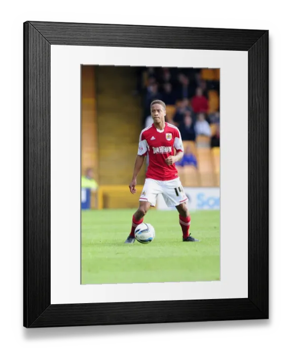 Framed Print : Bobby Reid of Bristol City in Action against Port Vale at Vale Park, October 5, 2013