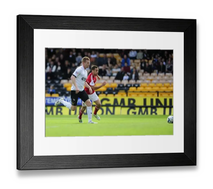 Framed Print : Bristol City's Sam Baldock Sprints Towards Glory: Port Vale vs. Bristol City, October 2013