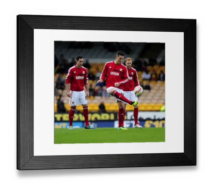 Framed Print : Bristol City's Lewis Dunk in Action at Port Vale, October 2013 Framed Print : Bristol City's Lewis Dunk in Action at Port Vale, October 2013