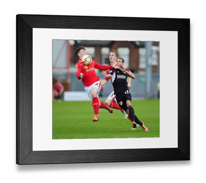 Framed Print : Bristol City's Scott Wagstaff Chases Down Crewe Alexandria's Oliver Turton in League One Showdown