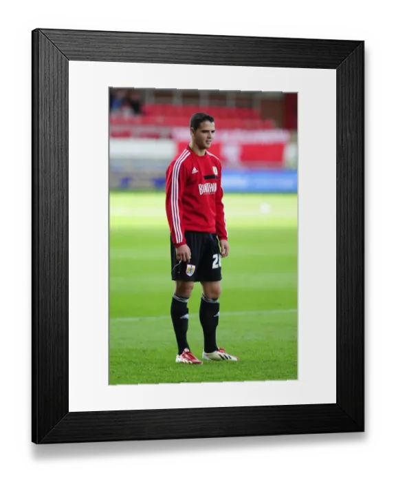 Framed Print : Stephen McLaughlin of Bristol City in Action Against Crystal Palace and Fulham at Selhurst Park, October 2013 Framed Print : Stephen McLaughlin of Bristol City in Action Against Crystal Palace and Fulham at Selhurst Park, October 2013