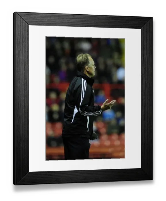 Framed Print : Sean O'Driscoll Leads Bristol City in Sky Bet League One Clash Against Brentford Framed Print : Sean O'Driscoll Leads Bristol City in Sky Bet League One Clash Against Brentford