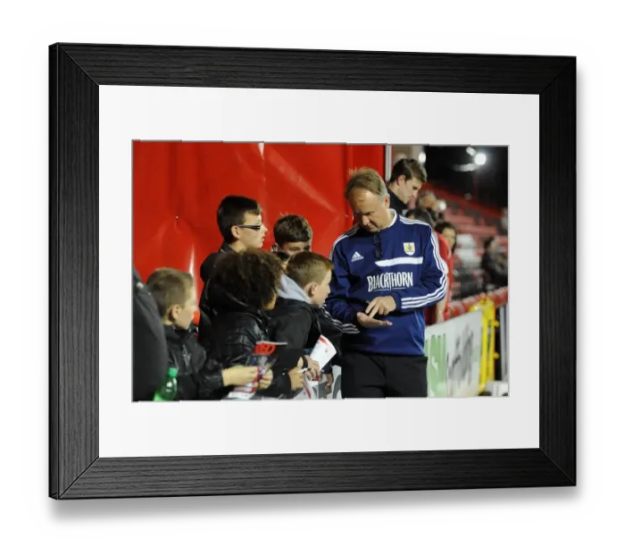 Framed Print : Sean O'Driscoll Engages with Young Fans Before Bristol City vs. Brentford Match