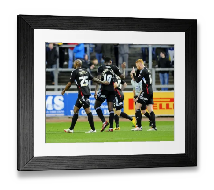 Framed Print : Bristol City's Jay Emmanuel-Thomas Scores and Celebrates at Brunton Park against Carlisle United