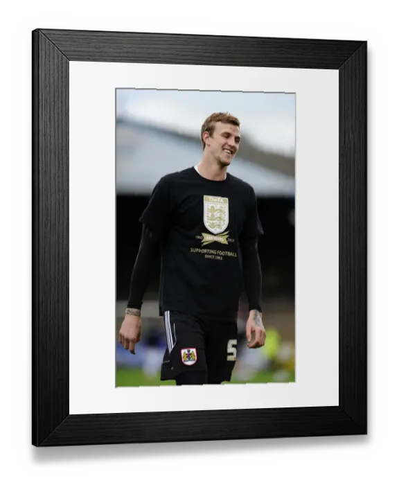 Framed Print : Aden Flint of Bristol City in Action against Carlisle United, October 2013 Framed Print : Aden Flint of Bristol City in Action against Carlisle United, October 2013