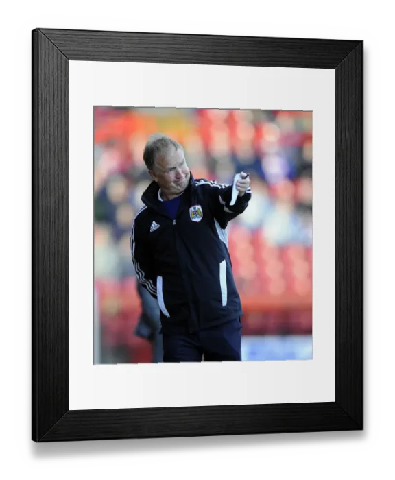 Framed Print : Sean O'Driscoll Leads Bristol City Against Oldham Athletic in Sky Bet League One, 2013 Framed Print : Sean O'Driscoll Leads Bristol City Against Oldham Athletic in Sky Bet League One, 2013