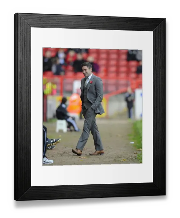 Framed Print : Lee Johnson's Emotional Return: Bristol City vs Oldham Athletic, 2013 (Sky Bet League One) Framed Print : Lee Johnson's Emotional Return: Bristol City vs Oldham Athletic, 2013 (Sky Bet League One)