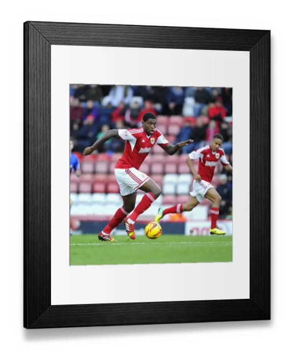 Framed Print : Bristol City's Jay Emmanuel-Thomas in Action against Oldham Athletic, Sky Bet League One, Ashton Gate, November 2013 Framed Print : Bristol City's Jay Emmanuel-Thomas in Action against Oldham Athletic, Sky Bet League One, Ashton Gate, November 2013