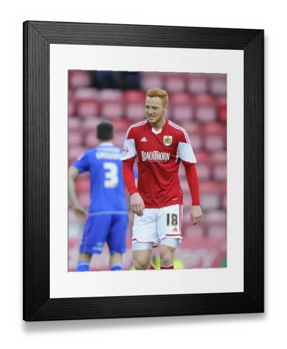 Framed Print : Ryan Taylor in Action: Bristol City vs Oldham Athletic (Sky Bet League One, November 2013)