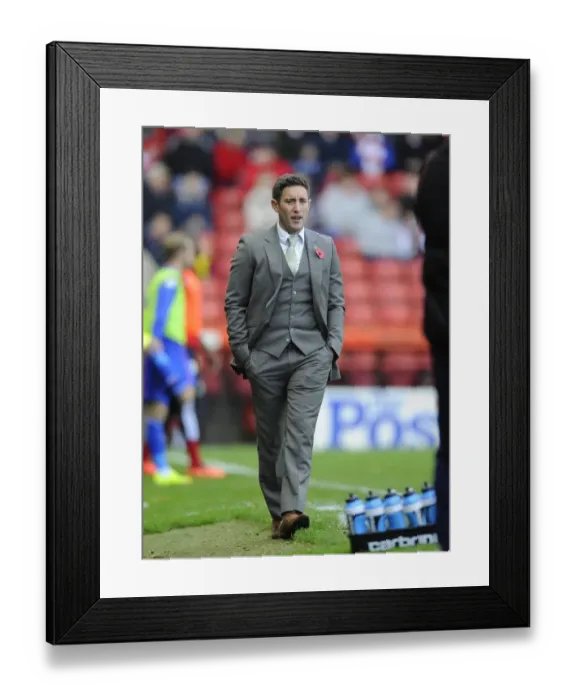 Framed Print : Lee Johnson Leads Oldham Athletic at Ashton Gate: Bristol City vs Oldham Athletic, Sky Bet League One