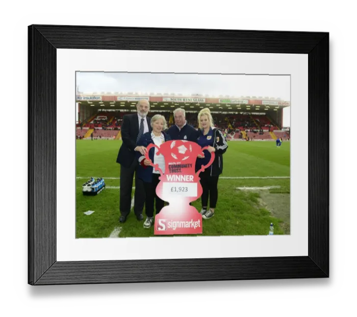 Framed Print : Football Rivalry: Bristol City vs Oldham Athletic in Sky Bet League One Showdown at Ashton Gate, November 2013