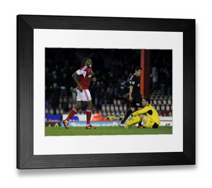 Framed Print : Bristol City's Jay Emmanuel-Thomas Scores Dramatic Goal Against Crawley Town in Sky Bet League One Framed Print : Bristol City's Jay Emmanuel-Thomas Scores Dramatic Goal Against Crawley Town in Sky Bet League One