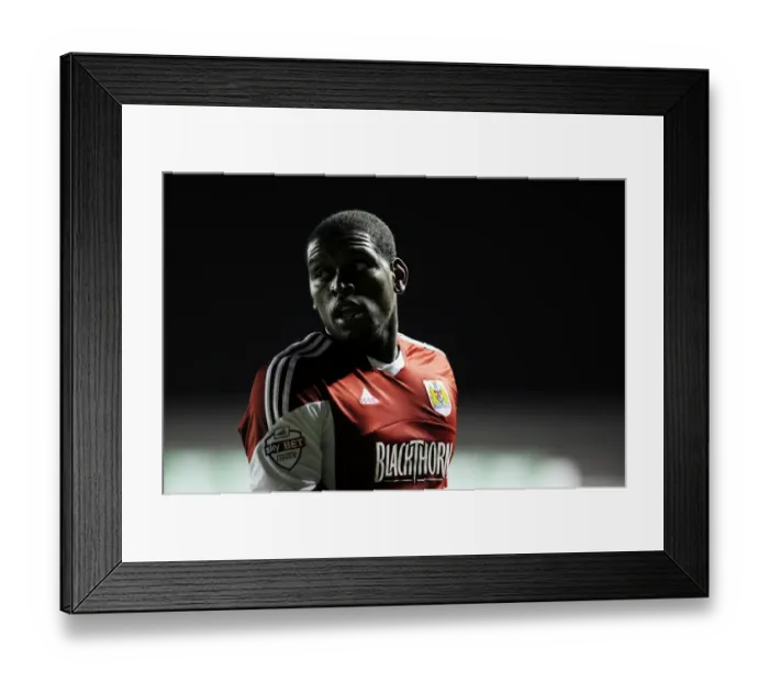 Framed Print : Jay Emmanuel-Thomas of Bristol City in Action against Crawley Town, Sky Bet League One, Ashton Gate, November 5, 2013 Framed Print : Jay Emmanuel-Thomas of Bristol City in Action against Crawley Town, Sky Bet League One, Ashton Gate, November 5, 2013
